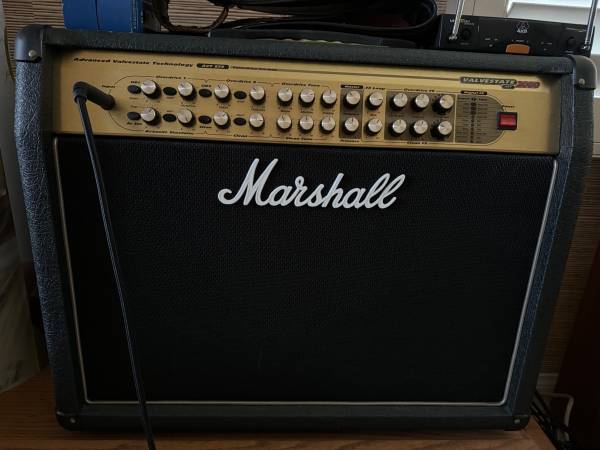 Marshall Model  - Valvestate 2000 AVT275 4-Channel 2 x 75-Watt 2x12" S 1
