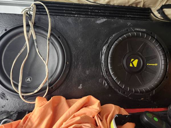 Sub box w 10,s 1