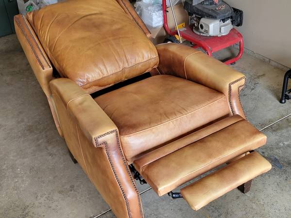 Leather recliner 1