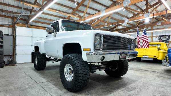 1982 GMC C/K 1500 4x4, StepSide, caja corta, tablero digital, ¡debe verse! - $19.990 (Billings, MT)63442860095235123