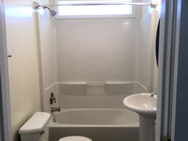$1100.00 / 2br - 750ft2 - Milligan house63858767247363123