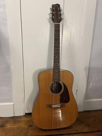 Fender 6 string Acoustic w/hardshell case 1