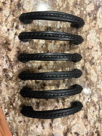 Cabinet Hardware Handles (6) Black 1