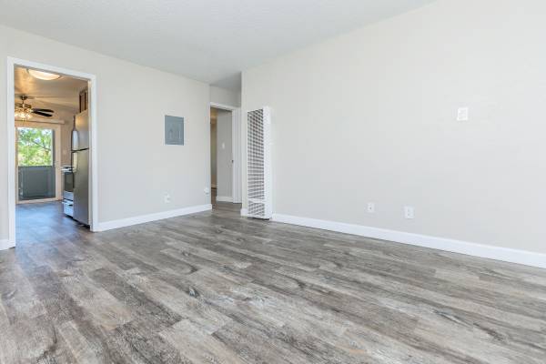 Gas Range Stove, Assigned Parking, 2B/1.5B 1