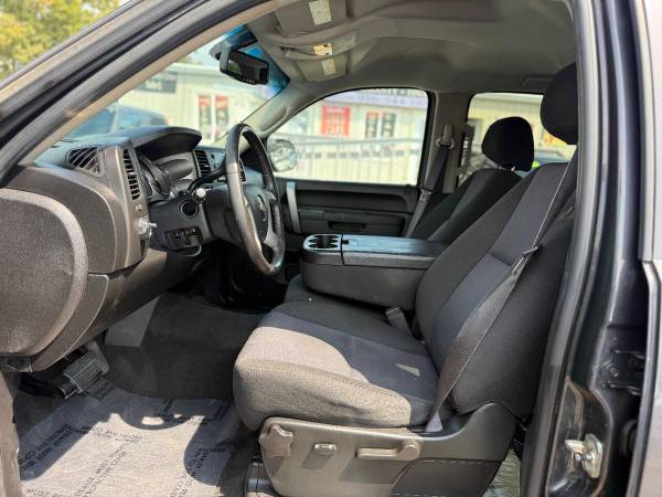 2011 Chevrolet Silverado 1500 - Photo 9