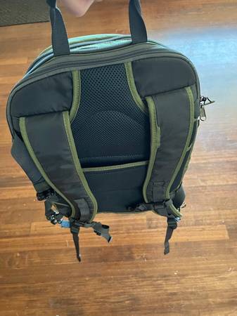 Mochila Eagle Creek con compartimento para laptop - $30 (Bellingham)63435886312451121