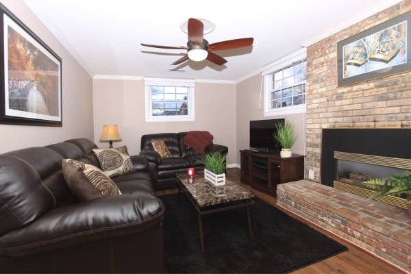 $1,600 / 1br - PRIVATE LOWER LEVEL ONE BEDROOM ONE BATH APARTMENT (Sterling)64040192631171123