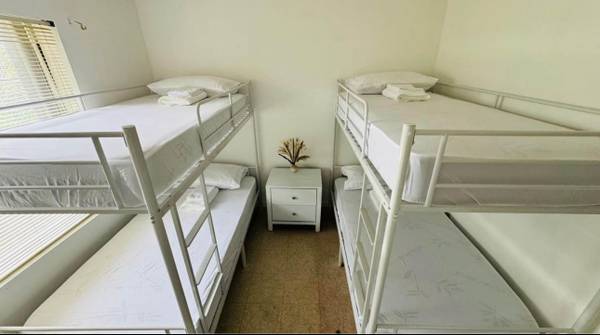 $180 SE ALQUILA HABITACIÓN COMPARTIDA (Miami)64049276055426120