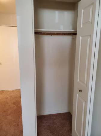 $1,695 / 400ft2 - North Weymouth Studio HT/HW Included Walk to Beach & Bus Out Front63996546707330124