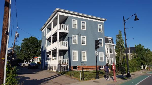 $60 1 ESPACIO DE ALMACENAMIENTO Estacionamiento a 3 minutos a pie de Porter Square T Somerville (Porter Square, Somerville MA)63699544962561120