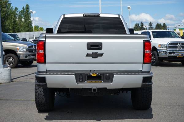Camioneta Chevrolet Silverado 1500 4x4 4WD LT de 2018 - $27,995 (West Coast Autoworks Everett)63623558331521124