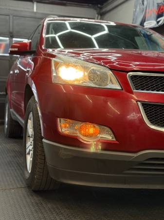 2012 Chevrolet Traverse - Título Limpio, ¡CARGADO! - $6,999 (Advanced Premier Auto LLC)63618484527873121