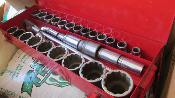 SNAP-ON  3/4" DRIVE SOCKET SET IN SNAP-ON BOX 1