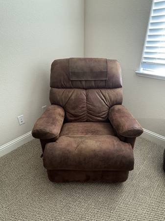 Two recliners 1