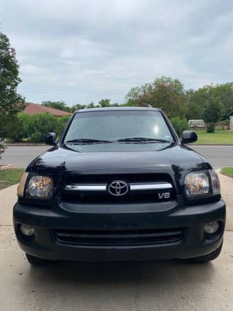 2006 Toyota Sequioa - $5,700 (Austin tx)63439668868481124