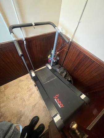 Compact Foldable Manual Treadmill 1