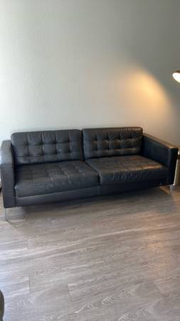 Brown 6 foot couch 1
