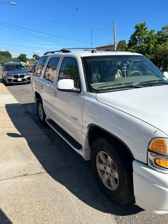 2005 GMC Yukon Denali - $2,000 (Cambria Heights)63654722976385121
