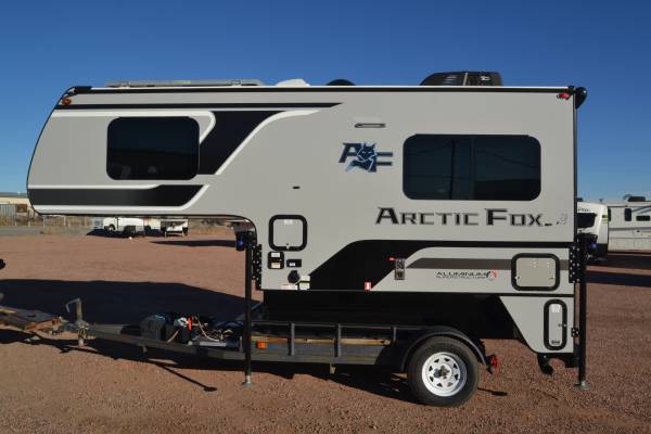 2026 Arctic Fox 865 LB 1