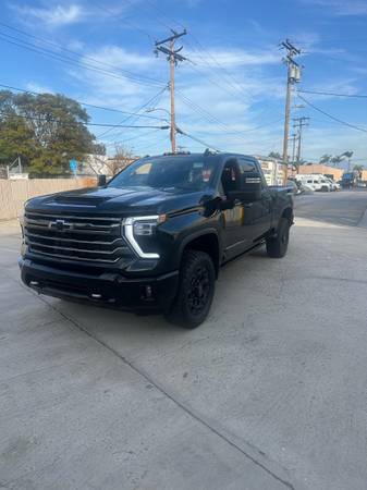 2024 chevy 2500 crew cab high country 1