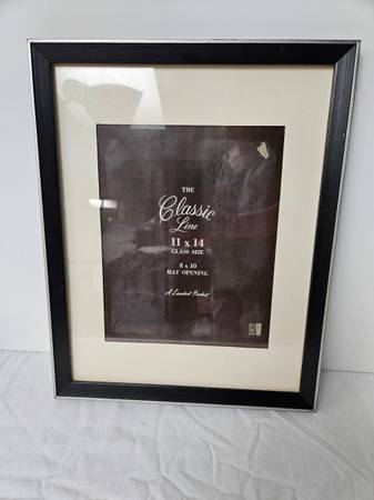 The Classic Line 8"X10" Frame Black 1