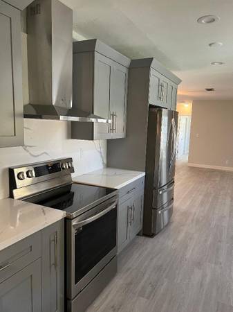 $3,200 / 3br - 1526ft2 - 3B/2B Single Family Home in Hollywood (Hollywood Beach)63906439570306120
