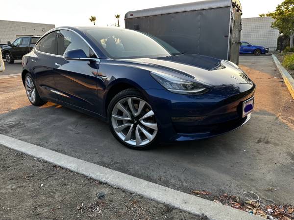 Showroom condition-Tesla Model 3 Long Range - $18,950 (Agoura Hills)63470044979587120