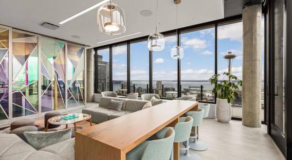 TMLP 13-mo. | Effortless Commute, Luxurious Comforts - 2 BR/2 BR Available 1