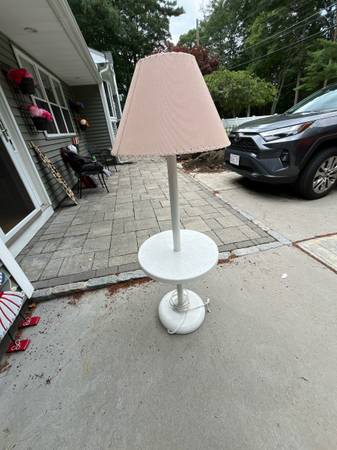 Three way indoor/outdoor floor lamp peach colored shade ex cond never used ousid 1