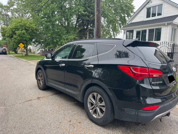 2016 Hyundai Santa Fe Sport - $1,750 (Burnham)63619083398017121