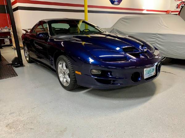 Reducido: '99 Pontiac Firebird Trans Am - Cambio por Toyota Rav4 XLE del '19-'22 - $27,500 (centro / civic / Van Ness)63487133623299123