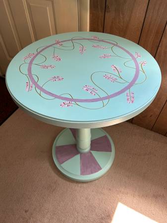 Small Round Table 1