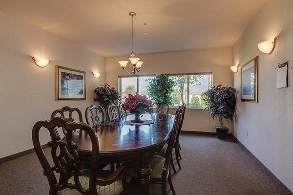 $1,216 / 2br - Habitación de Artes y Oficios, Eventos Sociales, Armarios Espaciosos (1590 N. National Avenue, Chehalis, WA)63688277879555123