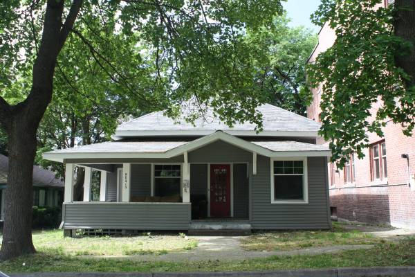 $1,800 / 3br - 415 NE Oak St. (Pullman)63689276747779120