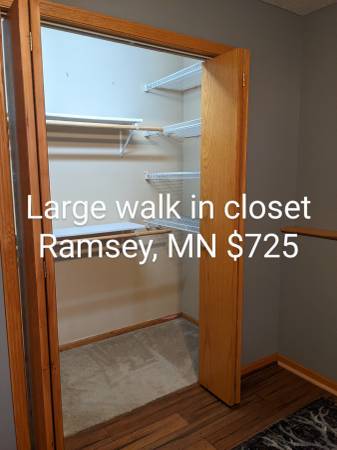 $725 Private bedroom & 3/4 bath w/living room includes utilities (Anoka/Ramsey)63868698438147121