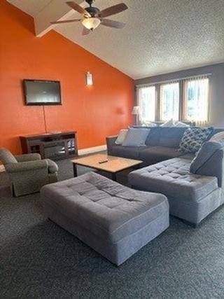 $1,400 / 2br - 950ft2 - One Month Free + $500 Gift card TOUR TODAY!63862923335299124