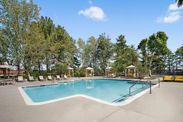 $1,865 / 1br - 630ft2 - Automatic Dishwasher, Walk-in Closets, Garages (24375 Jackson Ave., Murietta, CA)64028084064897124