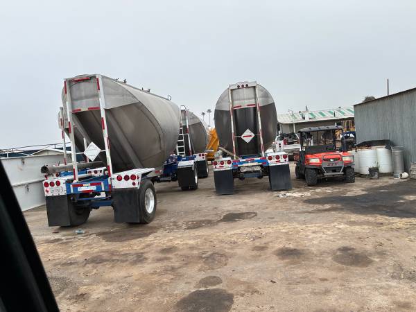 Pneumatic trailers 1