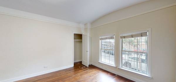 $3,145 / 603ft2 - 15 Hermann@Laguna/Spacious Hayes Valley Studio/Pets OK! (hayes valley)63790122395523121