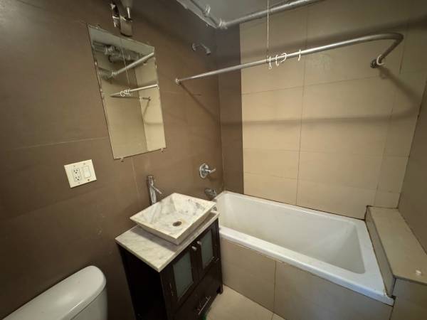 $3,600 / 2br - Williamsburg - Beautiful 2 Bedroom - Heat included - No fee!! (Williamsburg)63661238412419121