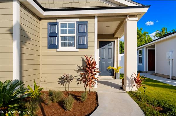 $1959.00 / 3br - 1618ft2 - Move-In Ready 3-Bedroom Rental Near Oakleaf Town Center64005271434499121