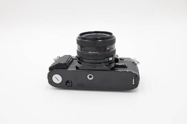 Canon A-1 New FD 50/1.8 ジャンク品 Canon A-1 Film Camera w/ Canon FD 50mm F/1.8 Lens NEW SEALS