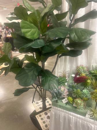 Atlanta silk floral showroom close out sale 1