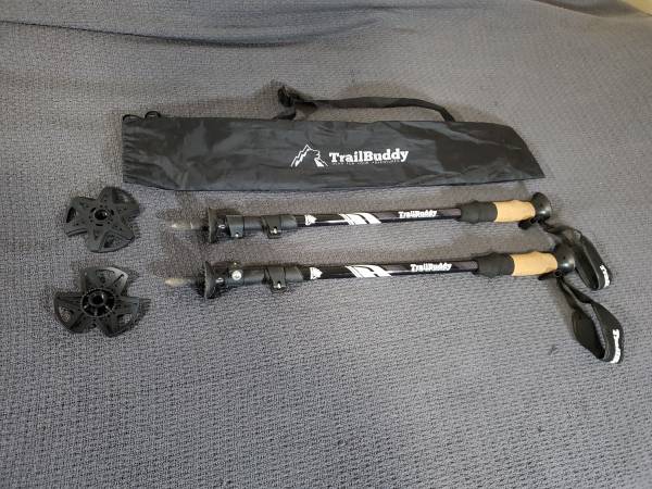 Broken Clasp Expandable Hiking Poles, Still Usable. 1