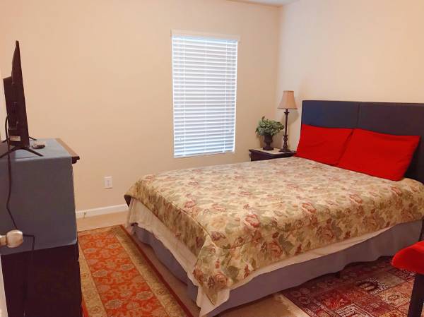 $680 / 1br - Great room for rent (Dallas)63964126673795120