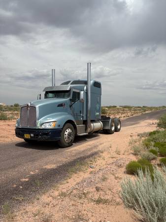 2010 Kenworth T660 - farm & garden - by owner - sale