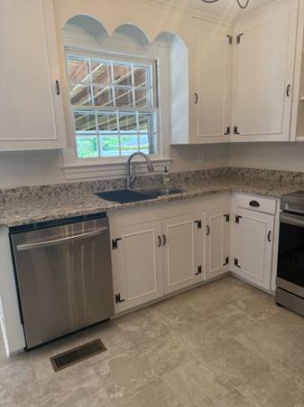 $220,000 / 3br - 1647ft2 - Reducido $25K (Warrenton)63685997928067123
