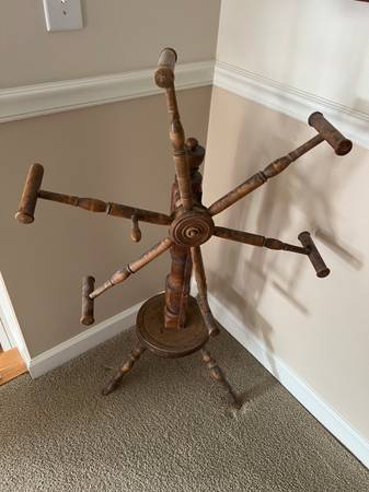antique yarn winder - Decor Item 1