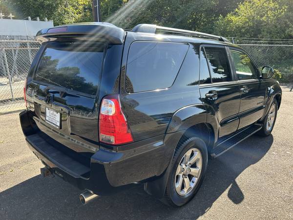 2008 Toyota 4runner Limited 4WD V6 --Clean title, Loaded, leather-- - $17,995 (kirkland)63624422753153124