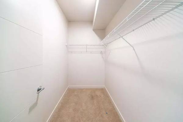 $2,550 / 2br - 1011ft2 - Amplify your lifestyle. Dive into our 2 BR, 2 BA. (Renton)63852580974339121